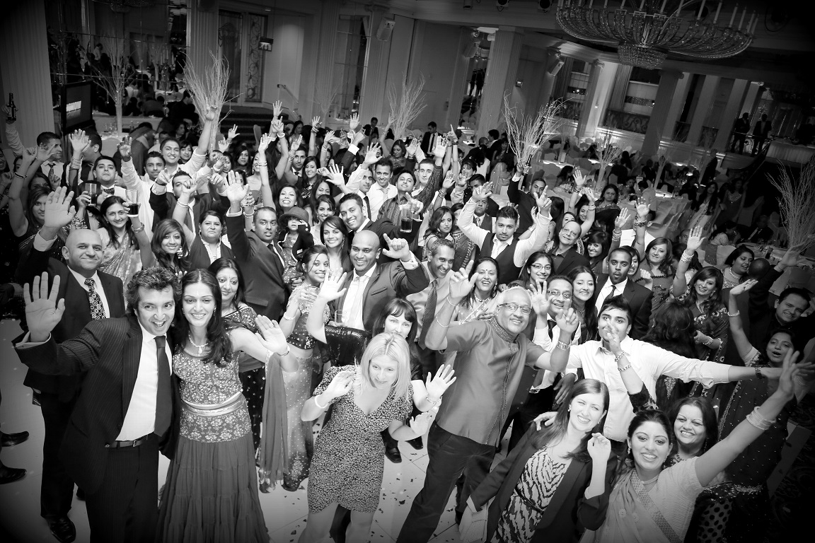 Asian Wedding Djs – Dynamic Roadshow