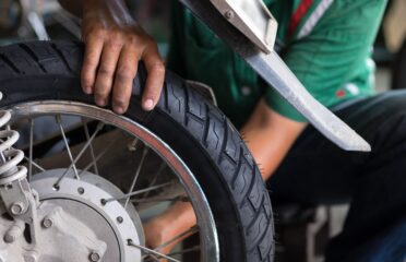 Lee Trade Tyres